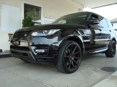 Range Rover Sport 3.0 V6 S/C HSE Dynamic — SUV premium 340 ch, révisé en concession — vista esterna