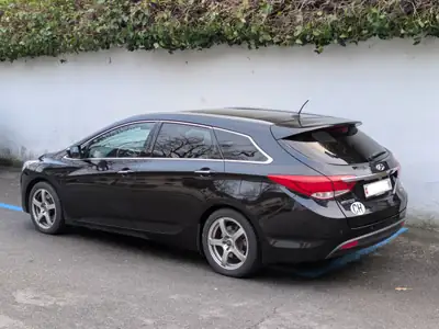 Hyundai i40 Wagon 1.7 CRDI — Monospace diesel fiable, 149 000 km, sans sinistre — Heckansicht