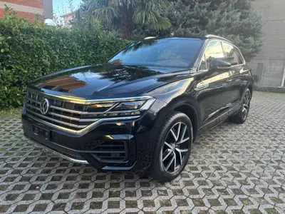 VW Touareg 3.0 TDI R Line — SUV premium diesel 286 ch, seulement 80 000 km — vue extérieure