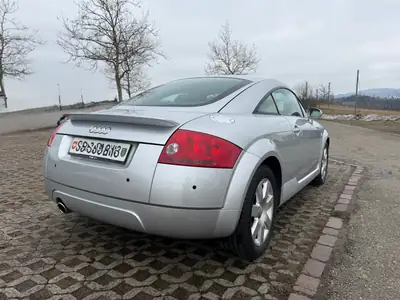 Audi TT Coupé 1.8 T — Sport compact iconique, entretien récent AMAG — Miniatur 13