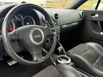 Audi TT Coupé 1.8 T — Sport compact iconique, entretien récent AMAG — Miniatur 16