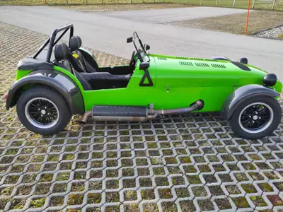 Caterham Seven 485 SV — Légendaire roadster britannique, 240 ch et châssis élargi — détail