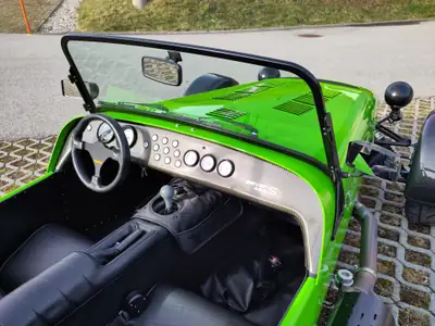 Caterham Seven 485 SV — Légendaire roadster britannique, 240 ch et châssis élargi — Miniature 9