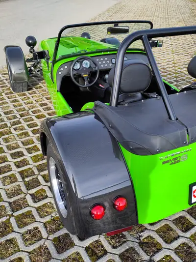 Caterham Seven 485 SV — Légendaire roadster britannique, 240 ch et châssis élargi — Miniature 11