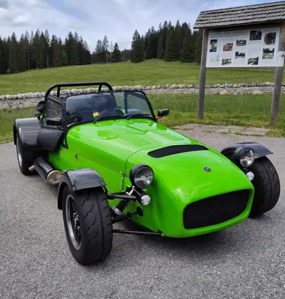 Caterham Seven 485 SV — Légendaire roadster britannique, 240 ch et châssis élargi — Miniature 14