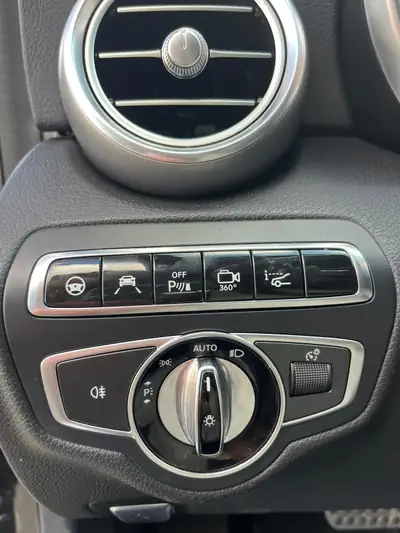 Mercedes-Benz C 450 AMG 4Matic — Break sportif premium, 367 ch et technologie Comand — Miniature 9