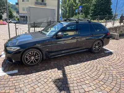 BMW 530i xDrive 48V Touring M Sport Pro — Break premium hybride léger, 49 000 km — fianco
