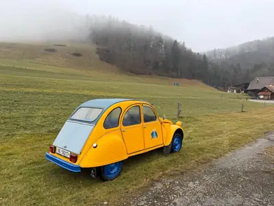 Citroën 2CV6 Spécial — L'icône française authentique, 52 000 km seulement — vista posteriore
