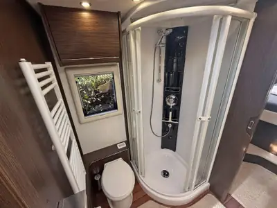 Concorde Liner Plus 1090 MS Iveco — Camping-car intégral premium, 90'000 km, diesel automatique — Thumbnail 11