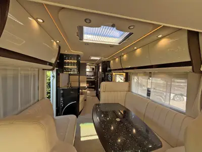 Concorde Liner Plus 1090 MS Iveco — Camping-car intégral premium, 90'000 km, diesel automatique — Thumbnail 18