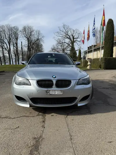 BMW M5 Touring 2008 — Break sportif 507 ch, transmission semi-automatique, sans sinistre — arrière