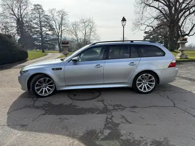 BMW M5 Touring 2008 — Break sportif 507 ch, transmission semi-automatique, sans sinistre — détail