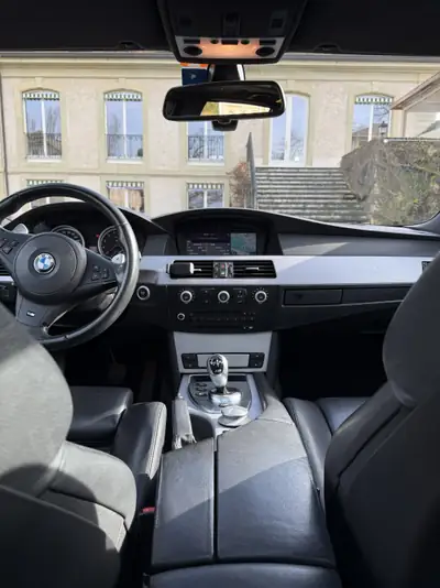 BMW M5 Touring 2008 — Break sportif 507 ch, transmission semi-automatique, sans sinistre — Miniature 12