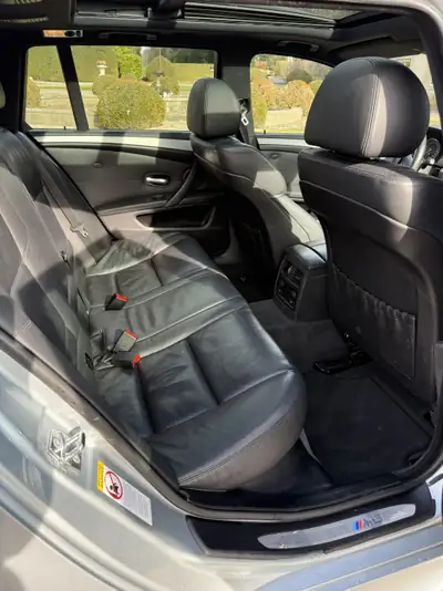 BMW M5 Touring 2008 — Break sportif 507 ch, transmission semi-automatique, sans sinistre — Miniature 10