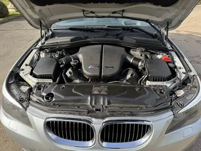 BMW M5 Touring 2008 — Break sportif 507 ch, transmission semi-automatique, sans sinistre — Miniature 15