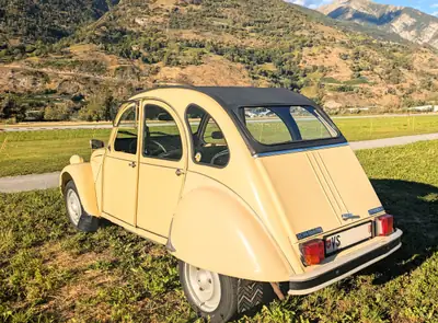 Citroën 2CV6 Spécial — L'icône française authentique, 32'000 km seulement — fianco