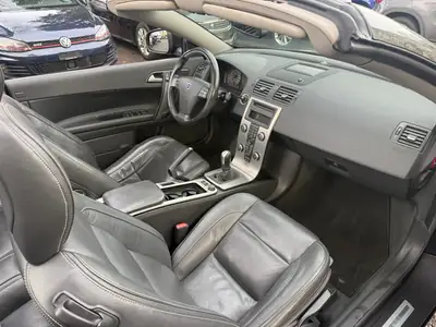 Volvo C70 2.4i Kinetic — Cabriolet élégant, sans accident, 204'000 km — Thumbnail 7