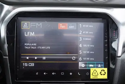 Suzuki Vitara 1.5 Hybrid Compact Top 4x4 — SUV hybride polyvalent, 50 km seulement — Miniature 14