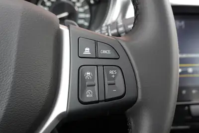 Suzuki Vitara 1.5 Hybrid Compact Top 4x4 — SUV hybride polyvalent, 50 km seulement — Miniature 17
