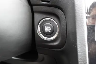 Suzuki Vitara 1.5 Hybrid Compact Top 4x4 — SUV hybride polyvalent, 50 km seulement — Miniature 19
