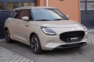 Suzuki Swift 1.2 Sakura Top Hybrid CVT — Édition Limitée, Hybride Économe et Connecté — côté