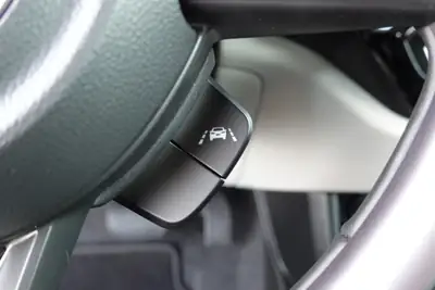 Suzuki Swift 1.2 Sakura Top Hybrid CVT — Édition Limitée, Hybride Économe et Connecté — Miniature 13