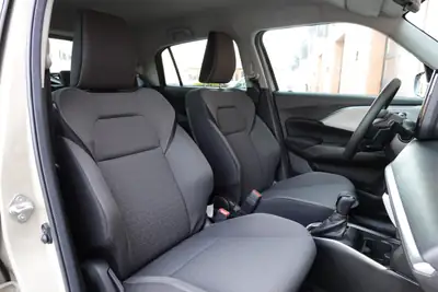 Suzuki Swift 1.2 Sakura Top Hybrid CVT — Édition Limitée, Hybride Économe et Connecté — Miniature 26
