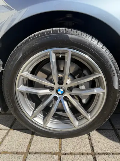 BMW 530e xDrive — Berline hybride rechargeable, entretien impeccable et garantie active — Miniature 18