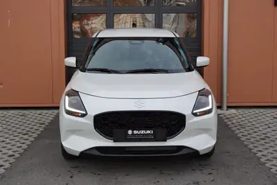 Suzuki Swift 1.2 Hybrid CVT — Citadine économe avec technologie de pointe et sièges chauffants — côté