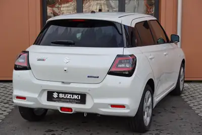 Suzuki Swift 1.2 Hybrid CVT — Citadine économe avec technologie de pointe et sièges chauffants — détail