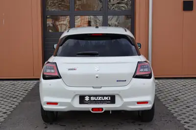 Suzuki Swift 1.2 Hybrid CVT — Citadine économe avec technologie de pointe et sièges chauffants — Miniature 7