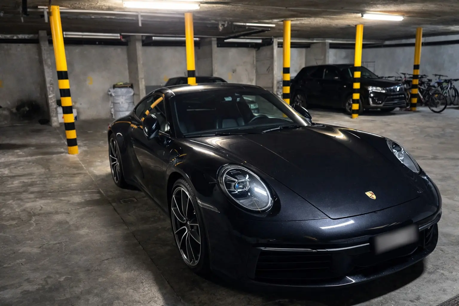 Porsche 911 Carrera PDK 2024 — Sportive emblématique, 25'000 km seulement — Außenansicht