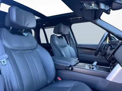 Land Rover Range Rover SV P530 V8 — Flagship tout-terrain, design Intrepid, directional neuf — Miniature 9