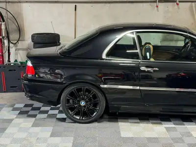 BMW 325Ci Cabriolet — Élégance sportive 2003, capote électrique et 193 ch — fianco