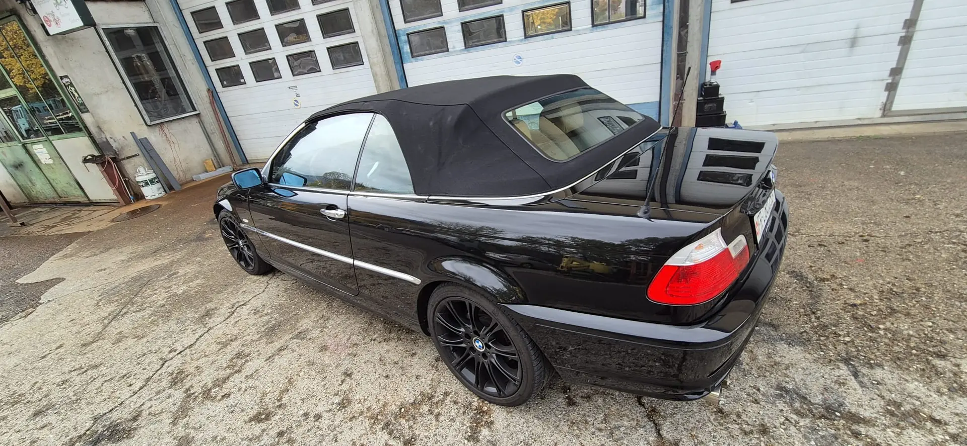BMW 325 2003 occasion La Tour-de-Trême — 4