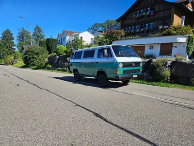 VW T3 Caravelle Syncro 1.9 — Légende des années 80, 9 places, transmission intégrale — tableau de bord