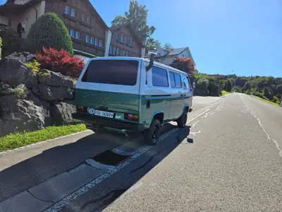 VW T3 Caravelle Syncro 1.9 — Légende des années 80, 9 places, transmission intégrale — détail