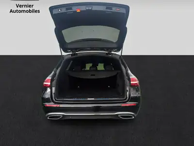 Mercedes-Benz E 220 d T 4Matic — Break diesel hybride, 55 000 km seulement — Thumbnail 10