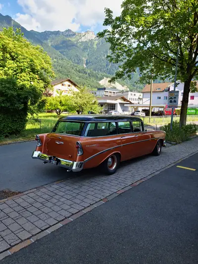 Chevrolet Bel Air 1956 — Icône américaine, break spacieux et moteur V8 puissant — Seitenansicht