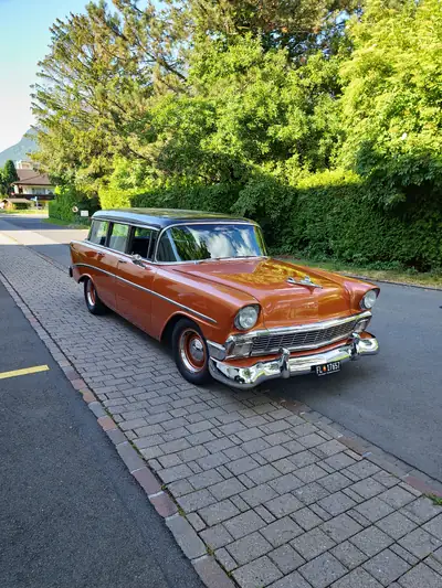 Chevrolet Bel Air 1956 — Icône américaine, break spacieux et moteur V8 puissant — Außenansicht