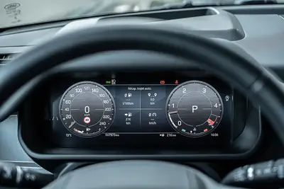 Land Rover Defender 130 300 X D HSE — SUV 8 places, motorisation MHEV diesel 301 ch — Thumbnail 17