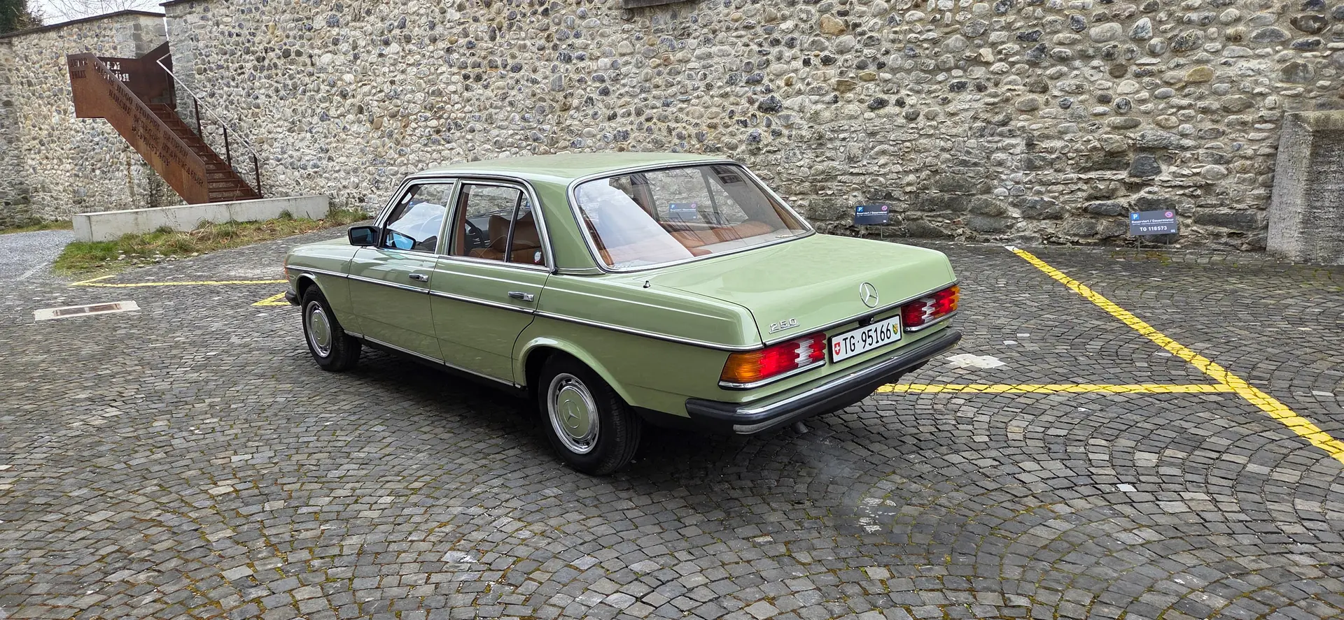 Mercedes-Benz 250 1979 occasion Arbon — 4