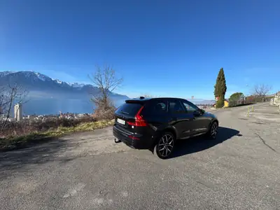 Volvo XC60 T8 eAWD Polestar — Hybride rechargeable premium, 73'000 km, garantie 48 mois — tableau de bord