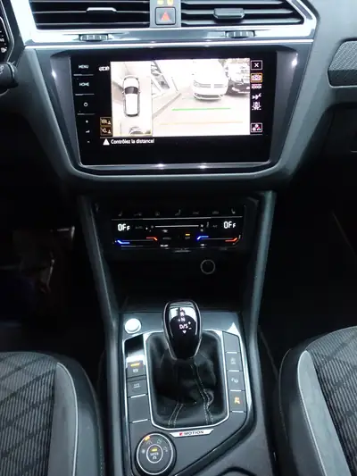 VW Tiguan 2.0 TSI R-Line 4Motion — SUV performant, première main, état impeccable — Thumbnail 12