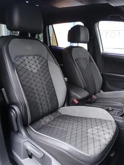 VW Tiguan 2.0 TSI R-Line 4Motion — SUV performant, première main, état impeccable — Thumbnail 10
