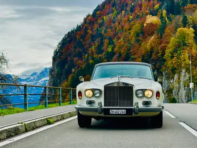 Rolls-Royce Silver Shadow 1973 — Berline de prestige intemporelle, historique sans accident — vista esterna