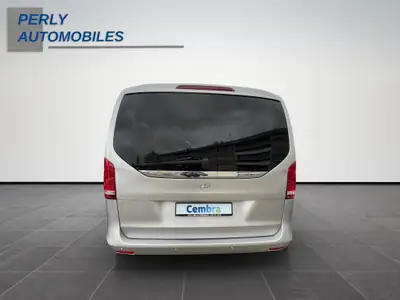 Mercedes-Benz V 250 d BlueTec — Van 7 places, 4WD robuste, faible consommation — tableau de bord