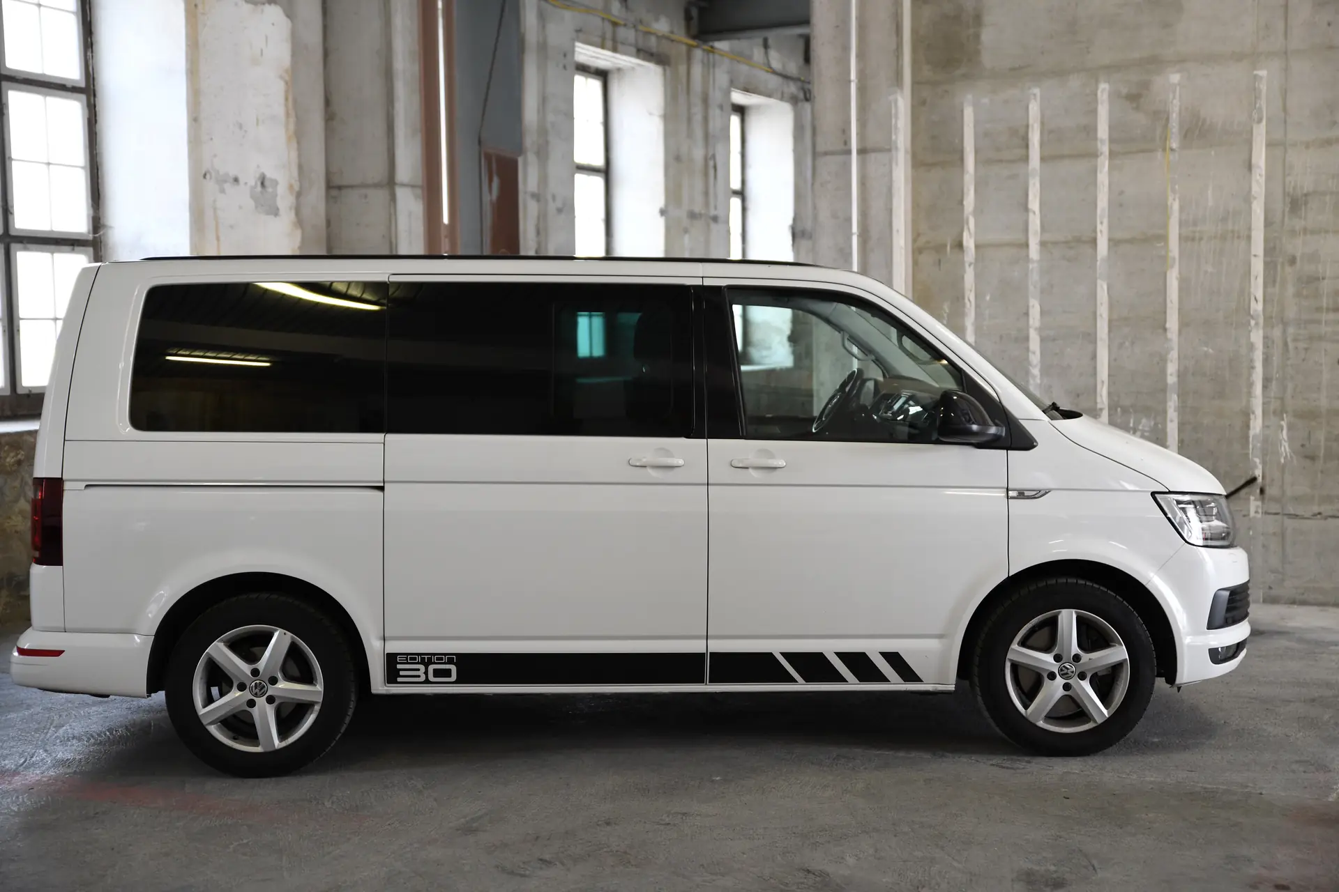 Volkswagen T6 2016 occasion Wolfhausen — 3