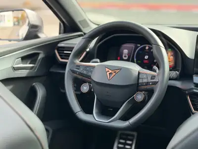 CUPRA Leon ST 1.4 e-HYBRID pHEV — Monospace hybride rechargeable, 37'700 km seulement — Miniatur 13