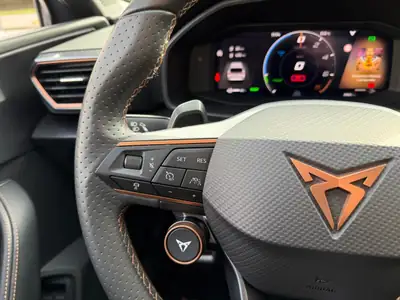CUPRA Leon ST 1.4 e-HYBRID pHEV — Monospace hybride rechargeable, 37'700 km seulement — Miniatur 15